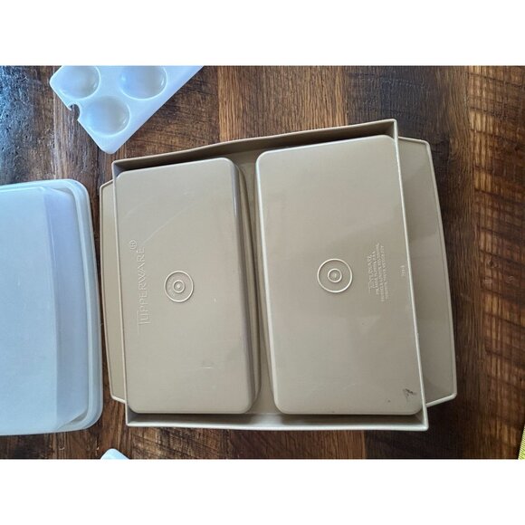 Tupperware Double Deviled Egg Carrier With Lid 723 almond - Picture 4 of 8